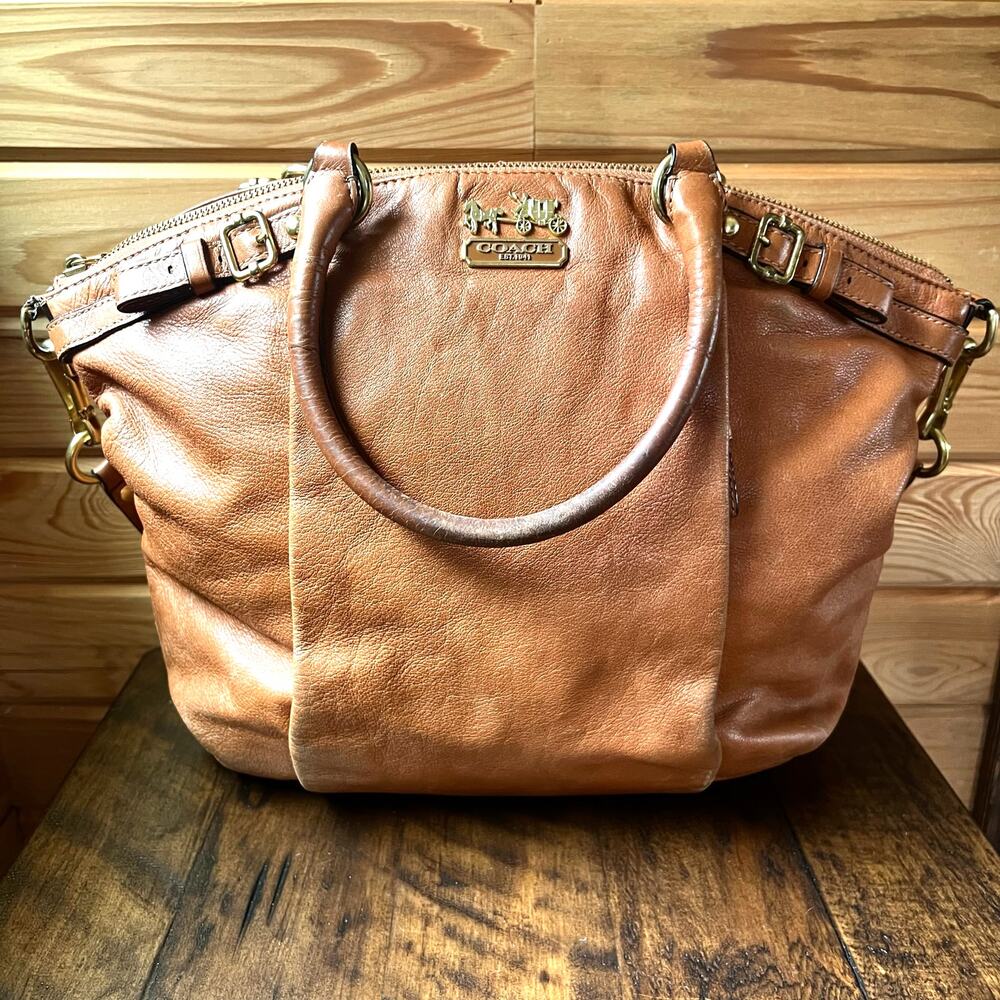 Coach Madison Lindsey 18641 Cognac Leather Hobo Satchel Crossbody Slouchy Bag